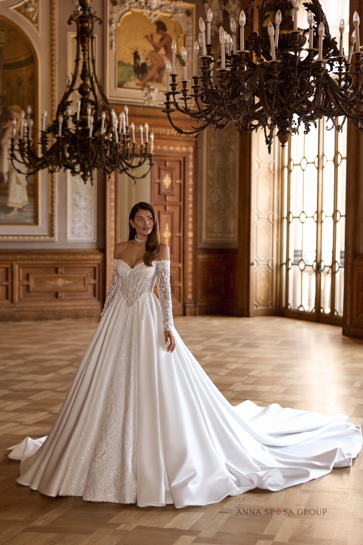 Princess Brautkleid mit langen Spitzenärmeln und Satin-Rock – White Lady Brautmode Passau