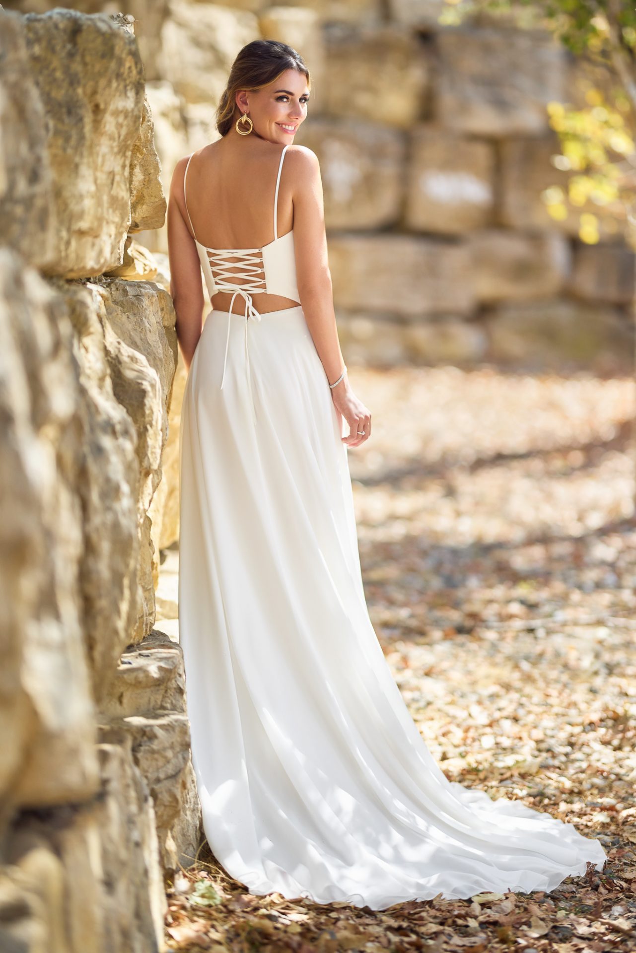 Brautkleid mit Rückenschnürung und offenem Rücken - Tres Chic 26602